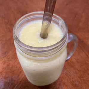 Read more about the article Mango pineapple smoothie